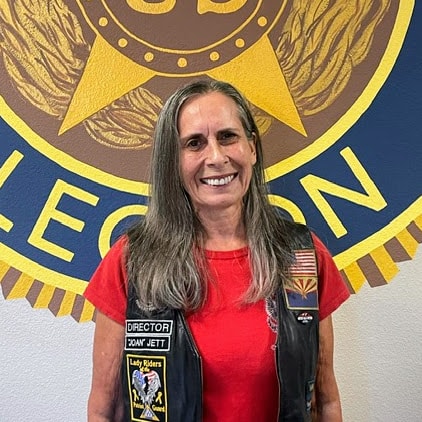 Debra Jett ("Joan")
