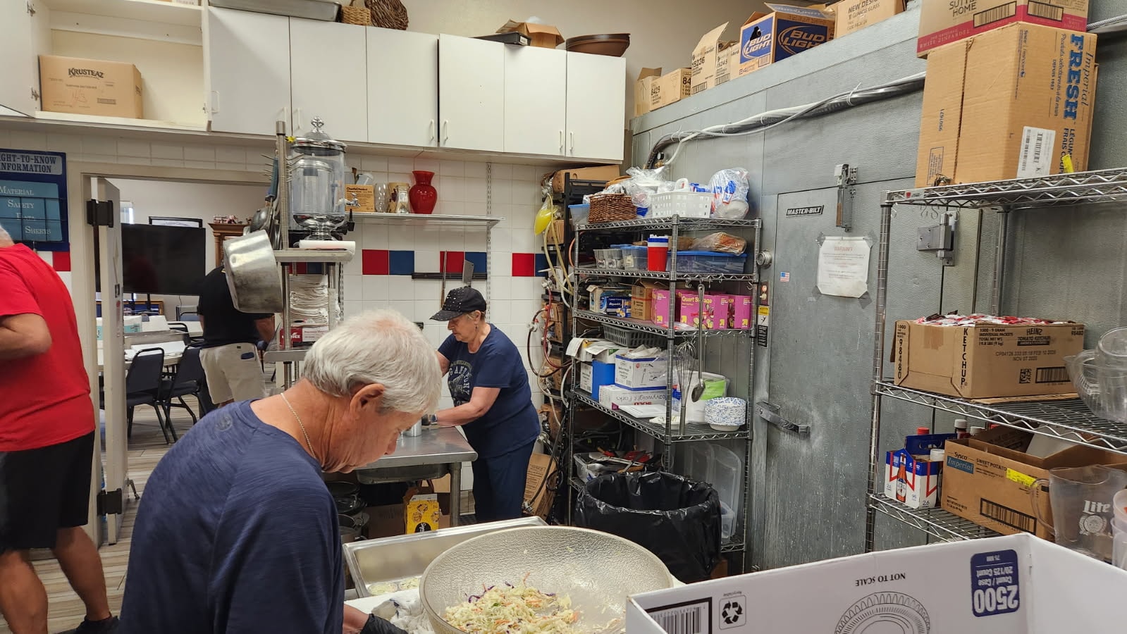 SAL volunteers in the kitchen